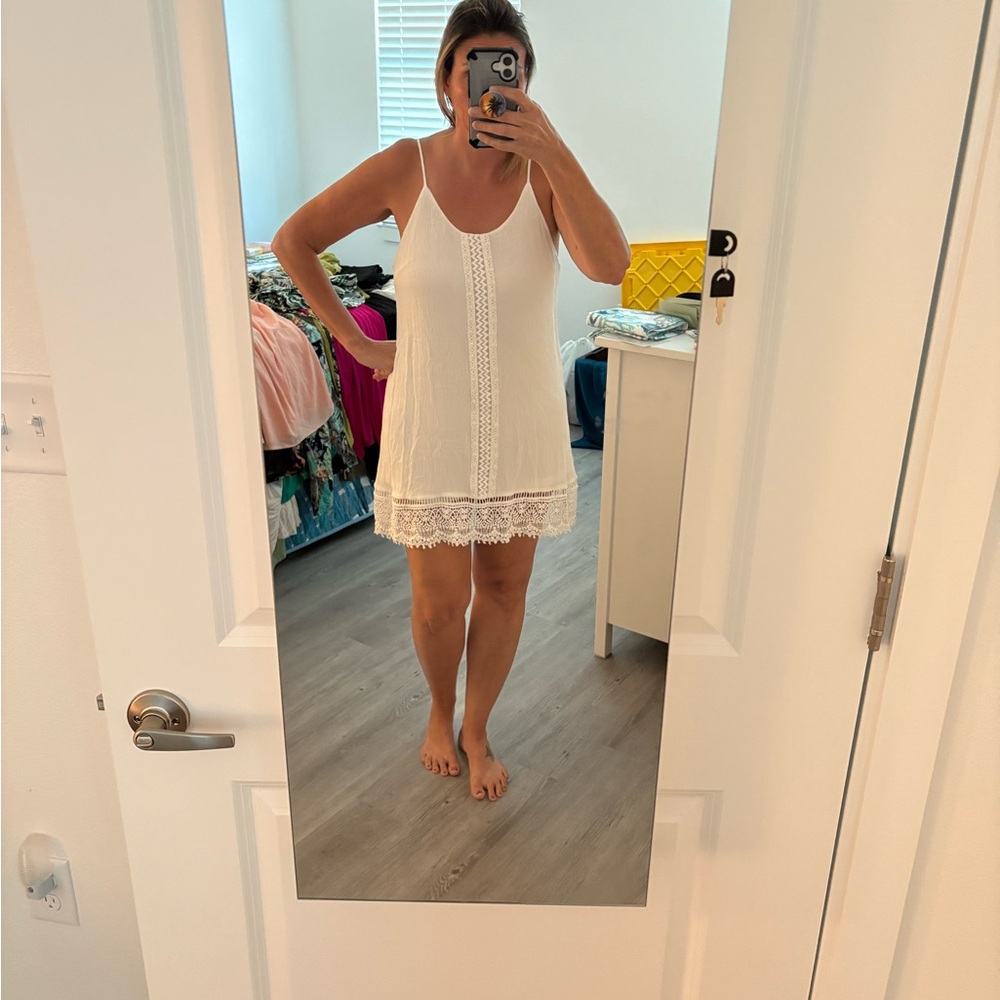 Elegant White Lace Mini Dress